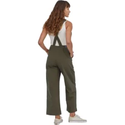Patagonia Stand Up Cropped Overalls - Women's -The North Face || Patagonia || Mountain Hardwear Shop BASGRE D1
