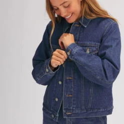 Printed Sherpa Lined Denim Jacket - Women's 9 Printed Sherpa Lined Denim Jacket - Women's -The North Face || Patagonia || Mountain Hardwear Shop BAWADAPR D11