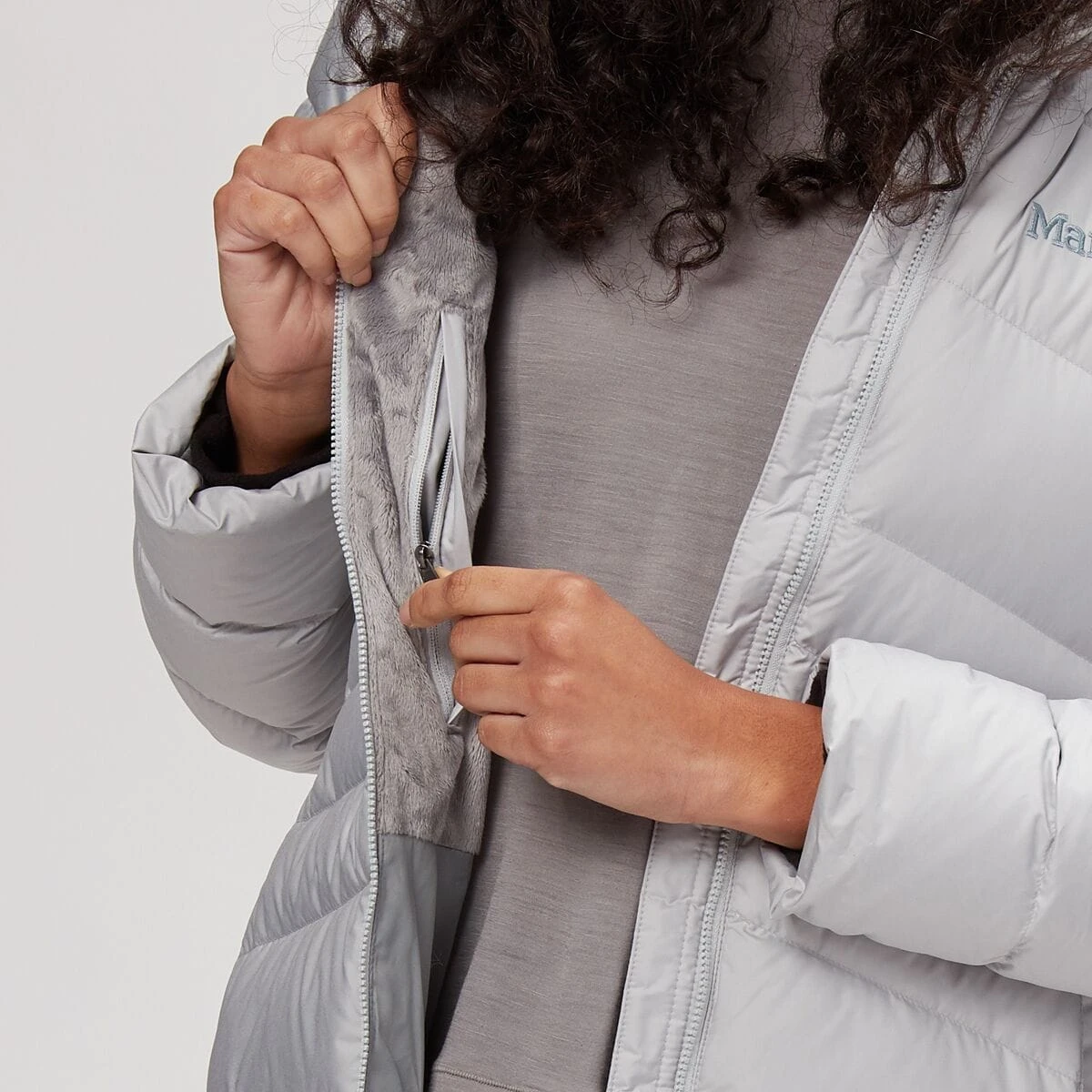 Marmot Montreal Down Coat - Women's 3 Marmot Montreal Down Coat - Women's - Image 3