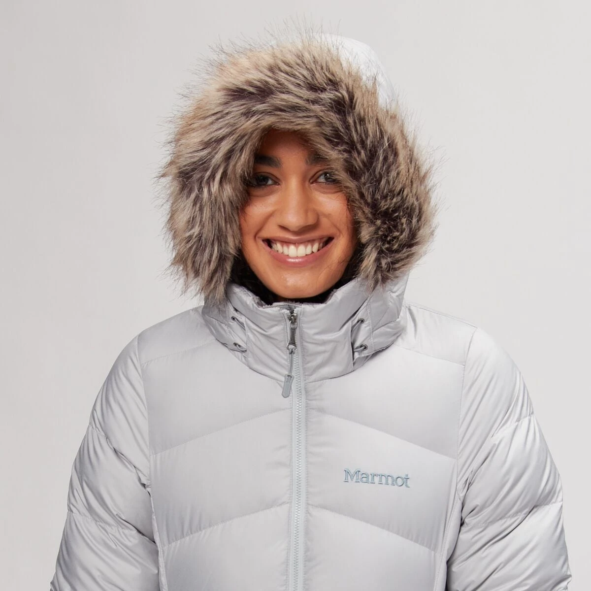 Marmot Montreal Down Coat - Women's 5 Marmot Montreal Down Coat - Women's - Image 5