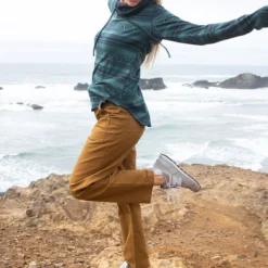 KAVU Peri Pant - Women's 13 KAVU Peri Pant - Women's -The North Face || Patagonia || Mountain Hardwear Shop BROBRO D4