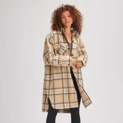 Essential Shirt Jacket - Women's -The North Face || Patagonia || Mountain Hardwear Shop CAMPLA