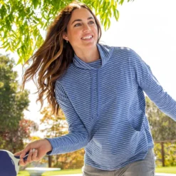 Bodie Funnel Neck Top - Women's -The North Face || Patagonia || Mountain Hardwear Shop COASTR D7