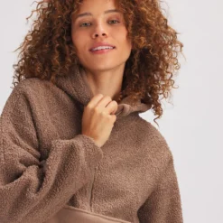 GOAT Fleece 1/2-Zip Pullover Hoodie - Women's -The North Face || Patagonia || Mountain Hardwear Shop FOS D3