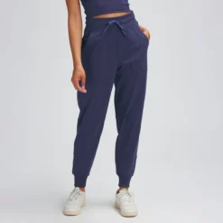 Stoic Venture Jogger - Women's 10 Stoic Venture Jogger - Women's -The North Face || Patagonia || Mountain Hardwear Shop MOOOCE