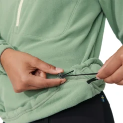 Fjallraven Vardag Lite Fleece - Women's -The North Face || Patagonia || Mountain Hardwear Shop SAGRCHWH D6