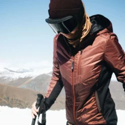 Mons Royale Neve Insulated Hooded Jacket - Women's -The North Face || Patagonia || Mountain Hardwear Shop SLOBAK D3